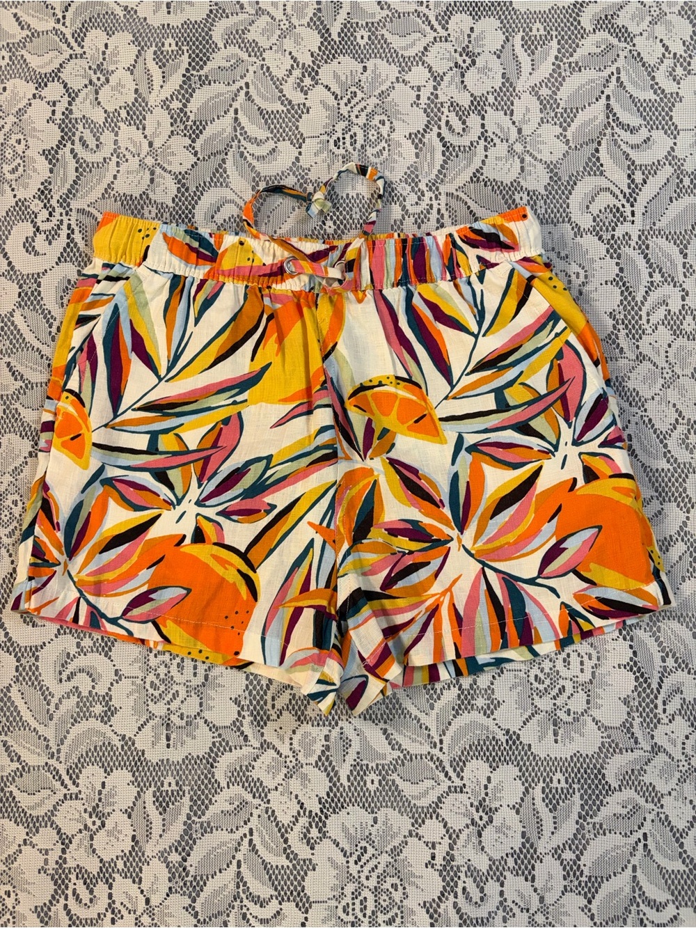 C&C California 100% Linen Lemon / Tropical Print Tie Front Shorts